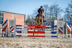 evakristin_230430_Dithmarsenpark_April2023_Prfg12_5975