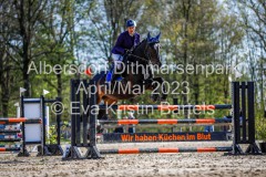 evakristin_230430_Dithmarsenpark_April2023_Prfg12_5992