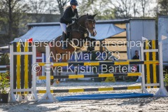 evakristin_230430_Dithmarsenpark_April2023_Prfg14_6056