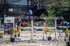 evakristin_230430_Dithmarsenpark_April2023_Prfg14_6059