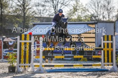 evakristin_230430_Dithmarsenpark_April2023_Prfg14_6064
