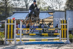 evakristin_230430_Dithmarsenpark_April2023_Prfg14_6071