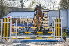 evakristin_230430_Dithmarsenpark_April2023_Prfg14_6078