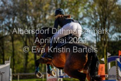 evakristin_230430_Dithmarsenpark_April2023_Prfg14_6081