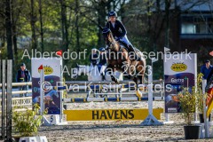 evakristin_230430_Dithmarsenpark_April2023_Prfg14_6082