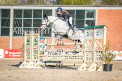 evakristin_230430_Dithmarsenpark_April2023_Prfg14_6114