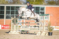 evakristin_230430_Dithmarsenpark_April2023_Prfg14_6124