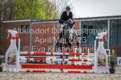 evakristin_230501_Dithmarsenpark_April2023_Prfg16_6458