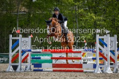 evakristin_230501_Dithmarsenpark_April2023_Prfg16_6465