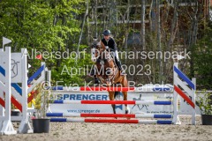 evakristin_230501_Dithmarsenpark_April2023_Prfg16_6483