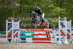 evakristin_230501_Dithmarsenpark_April2023_Prfg16_6489