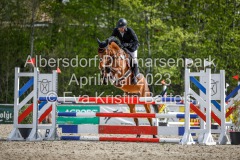 evakristin_230501_Dithmarsenpark_April2023_Prfg16_6501