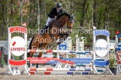 evakristin_230501_Dithmarsenpark_April2023_Prfg16_6512