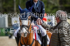 evakristin_230501_Dithmarsenpark_April2023_Prfg16_6526