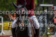 evakristin_230501_Dithmarsenpark_April2023_Prfg16_6544