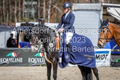 evakristin_230501_Dithmarsenpark_April2023_Prfg16_6546