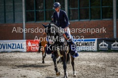 evakristin_230501_Dithmarsenpark_April2023_Prfg16_6550