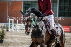 evakristin_230501_Dithmarsenpark_April2023_Prfg16_6577