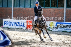 evakristin_230430_Dithmarrenpark_April2023_Prfg2_4931