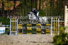 evakristin_230430_Dithmarrenpark_April2023_Prfg3_5113
