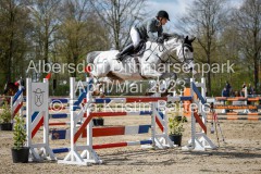 evakristin_230430_Dithmarsenpark_April2023_Prfg4_5302