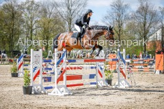 evakristin_230430_Dithmarsenpark_April2023_Prfg4_5328