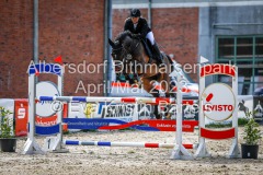 evakristin_230430_Dithmarsenpark_April2023_Prfg4_5343