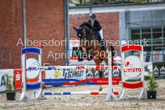 evakristin_230430_Dithmarsenpark_April2023_Prfg4_5351