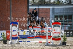 evakristin_230430_Dithmarsenpark_April2023_Prfg4_5366