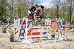 evakristin_230430_Dithmarsenpark_April2023_Prfg4_5369