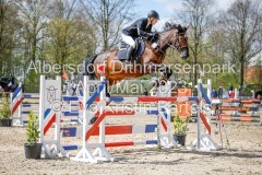 evakristin_230430_Dithmarsenpark_April2023_Prfg4_5370