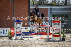 evakristin_230430_Dithmarsenpark_April2023_Prfg4_5381