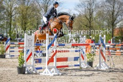evakristin_230430_Dithmarsenpark_April2023_Prfg4_5382
