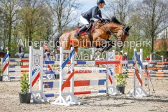 evakristin_230430_Dithmarsenpark_April2023_Prfg4_5383