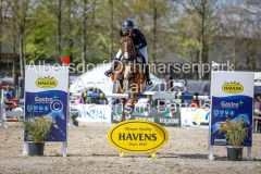 evakristin_230430_Dithmarsenpark_April2023_Prfg4_5392