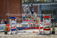 evakristin_230430_Dithmarsenpark_April2023_Prfg4_5399