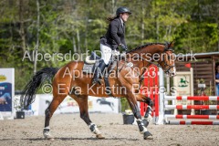 evakristin_230501_Dithmarsenpark_April2023_Prfg7_6624