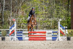 evakristin_230501_Dithmarsenpark_April2023_Prfg7_6644
