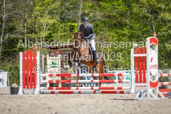 evakristin_230501_Dithmarsenpark_April2023_Prfg7_6649