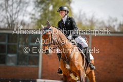 evakristin_230501_Dithmarsenpark_April2023_Prfg7_6655