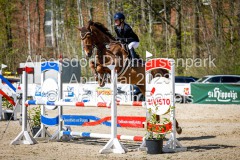evakristin_230430_Dithmarsenpark_April2023_Prfg9_5684