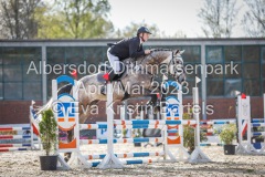 evakristin_230501_Dithmarsenpark_April2023_Prfg15_6271
