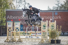 evakristin_230501_Dithmarsenpark_April2023_Prfg15_6282